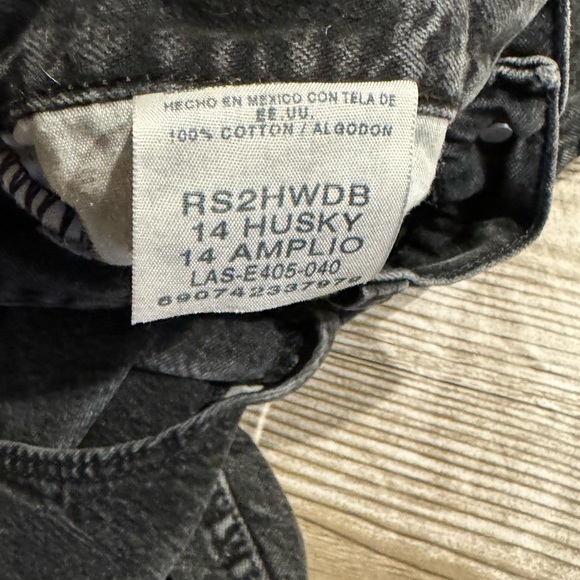 Boys Husky size 14 jean Rustler shorts. Black. - Picture 2 of 4